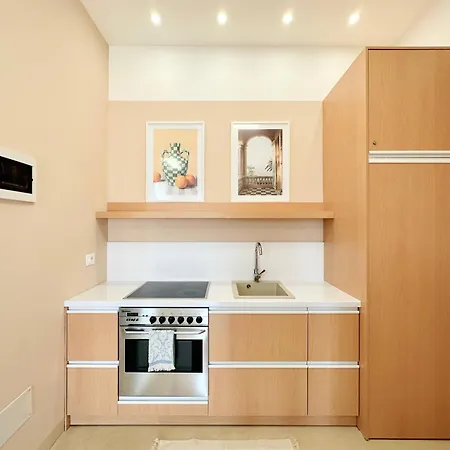 Premium Riviera Apartment- Ac,parking,wifi,comfort Appartement Golem (Tirana)