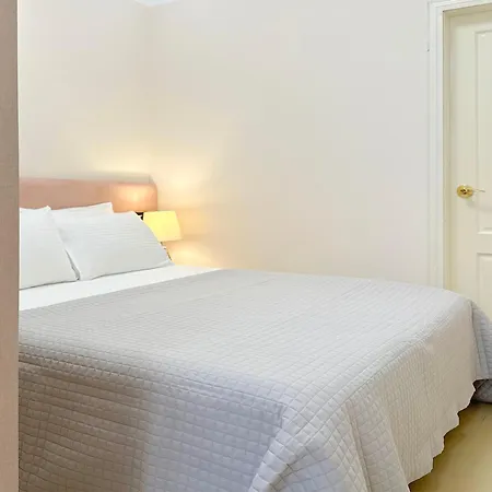 Premium Riviera Apartment- Ac,parking,wifi,comfort Golem (Tirana)